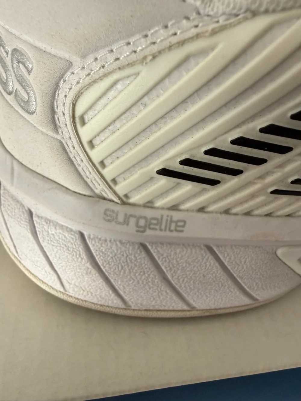 EUC K-Swiss Hypercourt Express 2 Women’s 9.5 Tennis/Pickleball Court Shoes - Picture 9 of 10